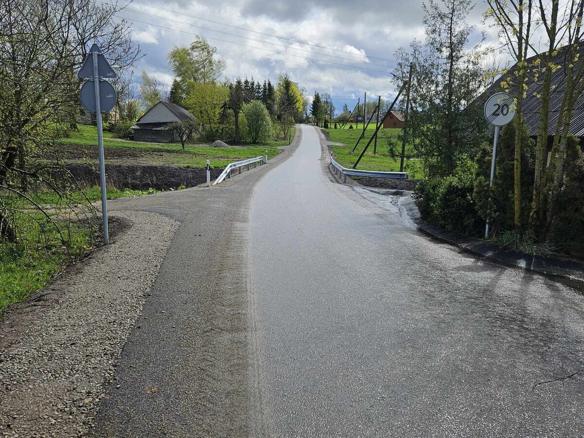 Seiliūnų kaimo Pakalnučių gatvė pasikeitė neatpažįstamai