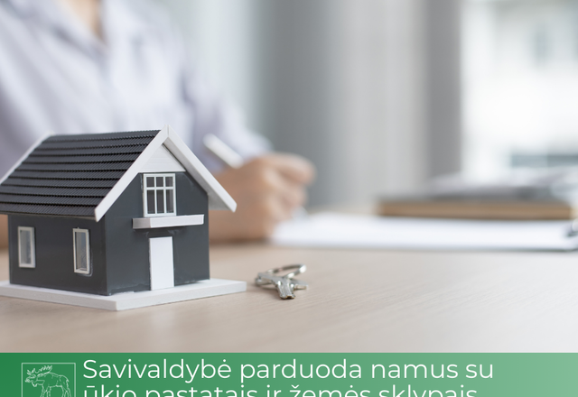 Savivaldybė parduoda namus su ūkio pastatais ir žemės sklypais Vidzgailuose ir Mikyčiuose