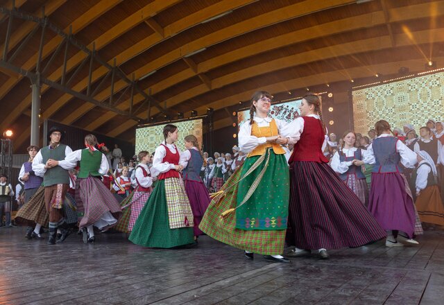 Kviečiame teikti paraiškas Lazdijų rajono savivaldybės etninės kultūros išsaugojimo ir...