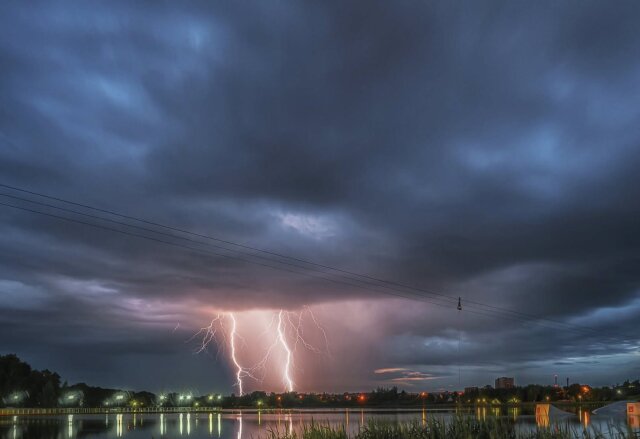 Perspėjimas apie stichinį meteorologinį reiškinį – labai smarkią audrą