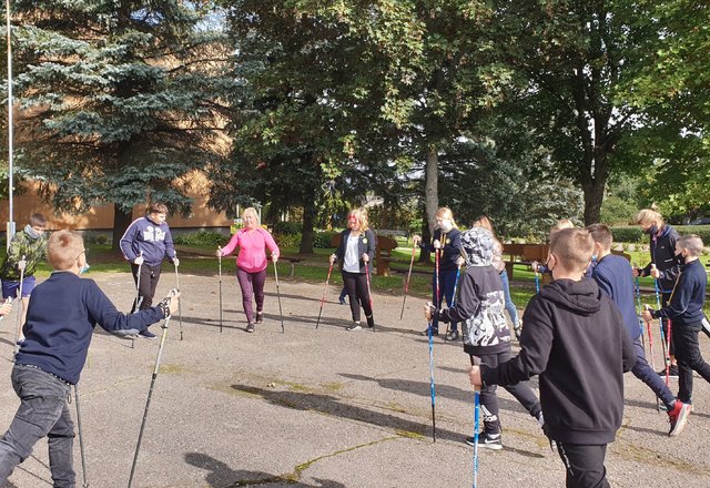 Kviečiame dalyvauti projektų, finansuojamų Lazdijų rajono savivaldybės 2022 m. visuomenės...