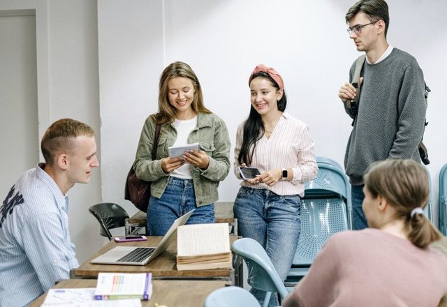Jaunimo verslumui ugdyti: seminaras apie asmeninio prekės ženklo svarbą verslo sėkmei
