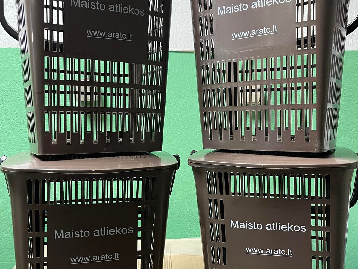 Pradėti dalinti maisto atliekų kibirėliai