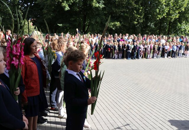 Lazdijų rajono ugdymo įstaigos skelbia mokslo metų pradžios šventės laiką