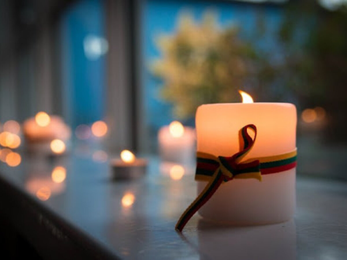 Kartu minėkime Laisvės gynėjų dieną pilietine iniciatyva „Pergalės šviesa“
