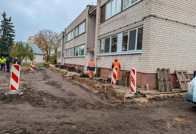 Lazdijuose dar daugiau patogių ir atnaujintų automobilių stovėjimo aikštelių